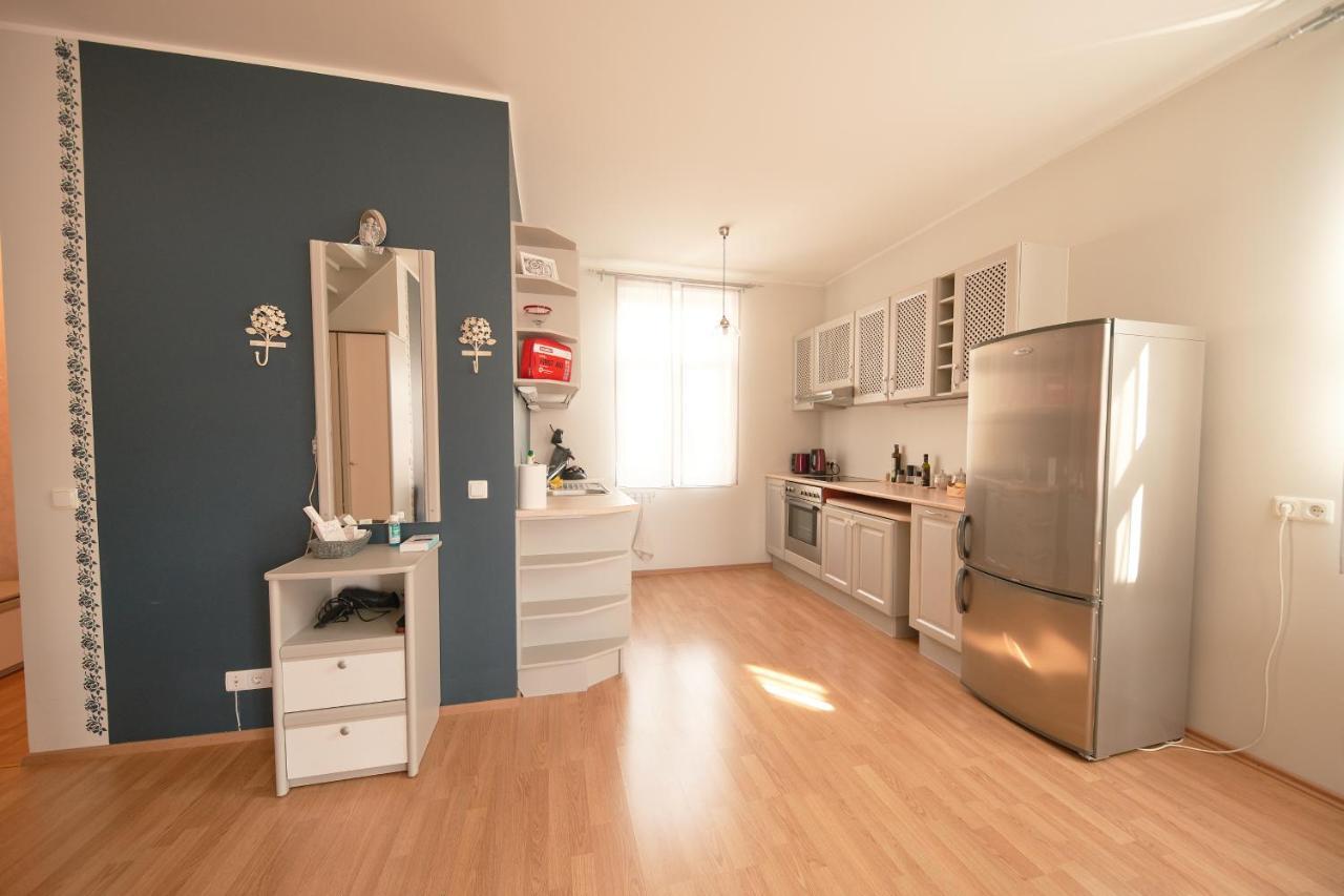 Rose Apartment Haapsalu Exterior foto